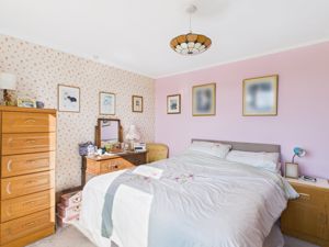 Bedroom- click for photo gallery